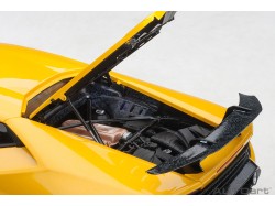 Lamborghini Huracán Performante 2017 1:18 (Giallo Inti) - AUTOart