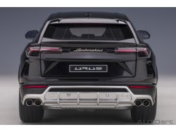 Lamborghini Urus 2018 1:18 černá - AUTOart